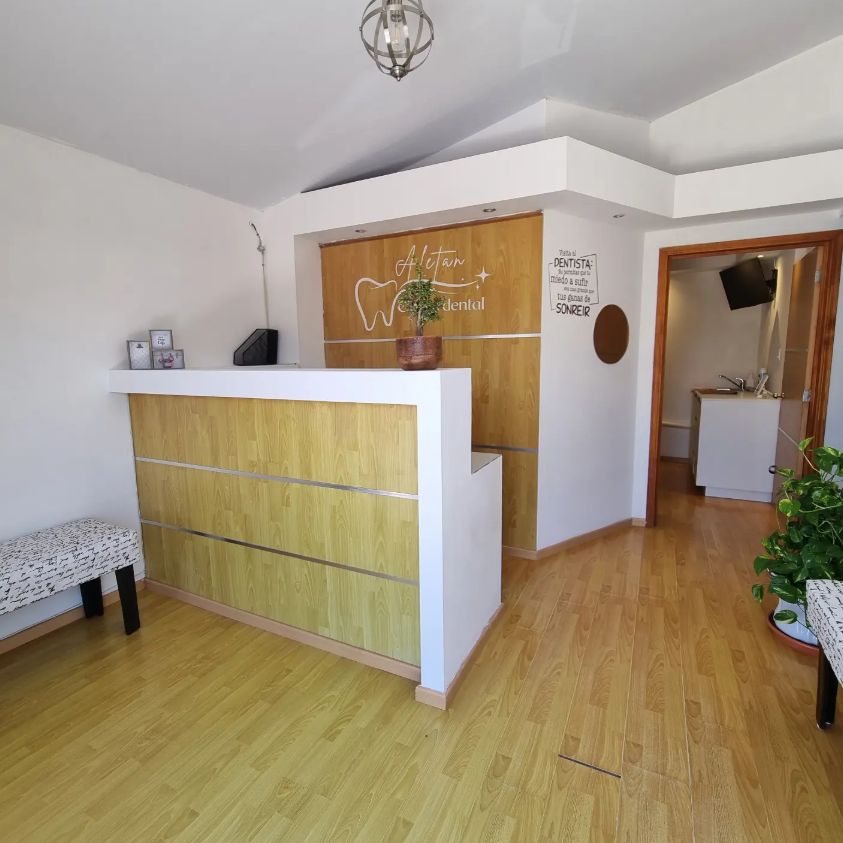 Sala de tratamiento del consultorio Aletan equipada con tecnologia avanzada